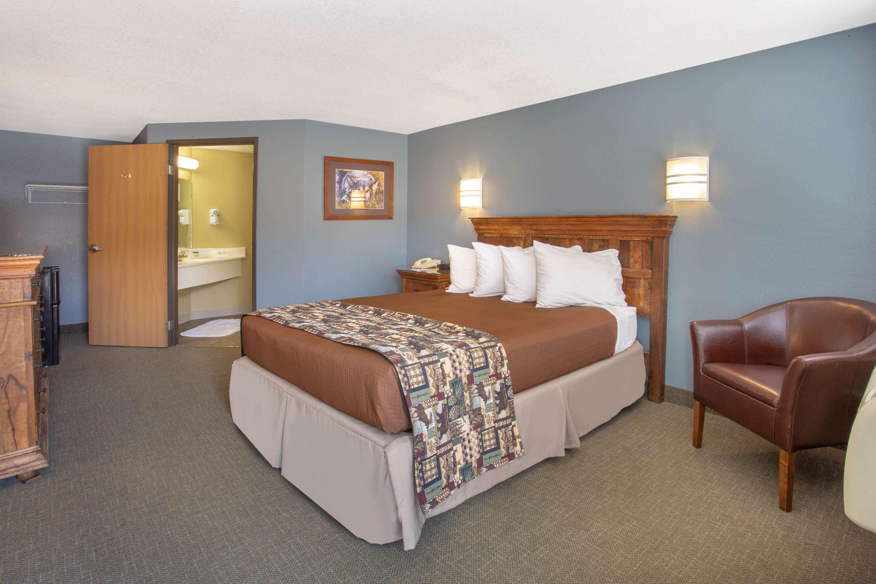 Travelodge By Wyndham Gardiner Yellowstone Park North Entr Extérieur photo