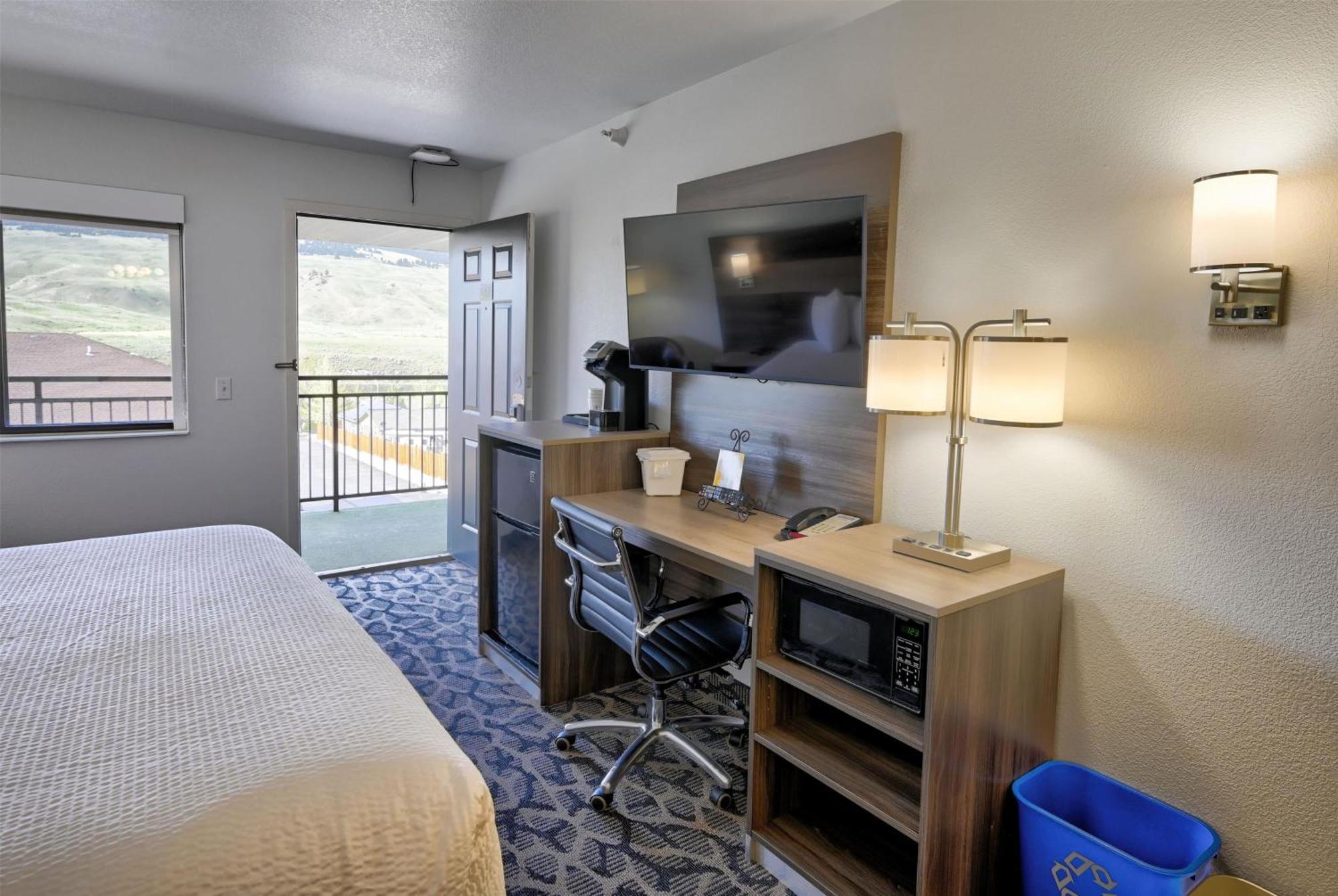 Travelodge By Wyndham Gardiner Yellowstone Park North Entr Extérieur photo