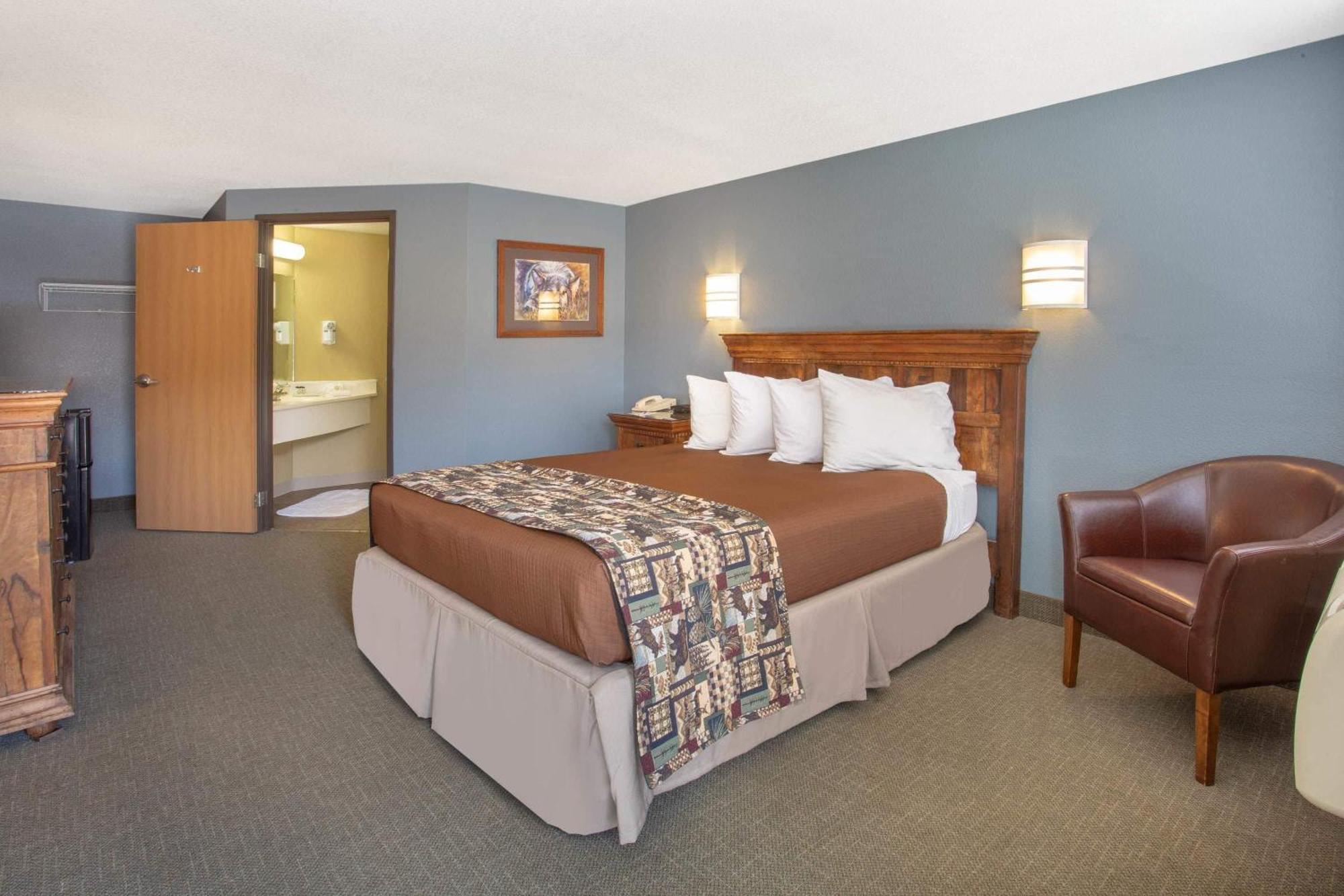 Travelodge By Wyndham Gardiner Yellowstone Park North Entr Extérieur photo